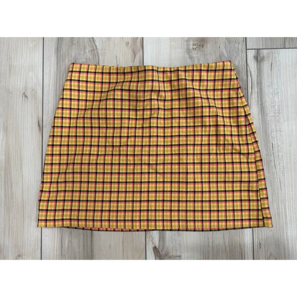 Urban Outfitters Mini Skirt Yellow Black Plaid Academia Small - Picture 1 of 4